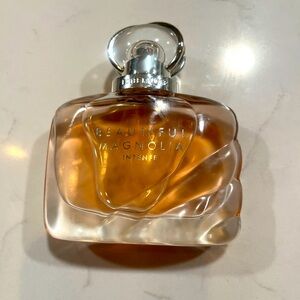 Estée Lauder Beautiful Magnolia Intense Fragrance 1.7 oz